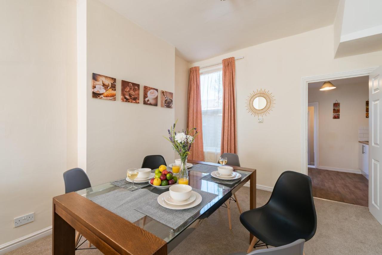 3 Bedroom-5 Beds Newland Ave King'S Palace Leisure-Contractor-Heart Of Hull Amenities Кінгстон-апон-Галл Екстер'єр фото