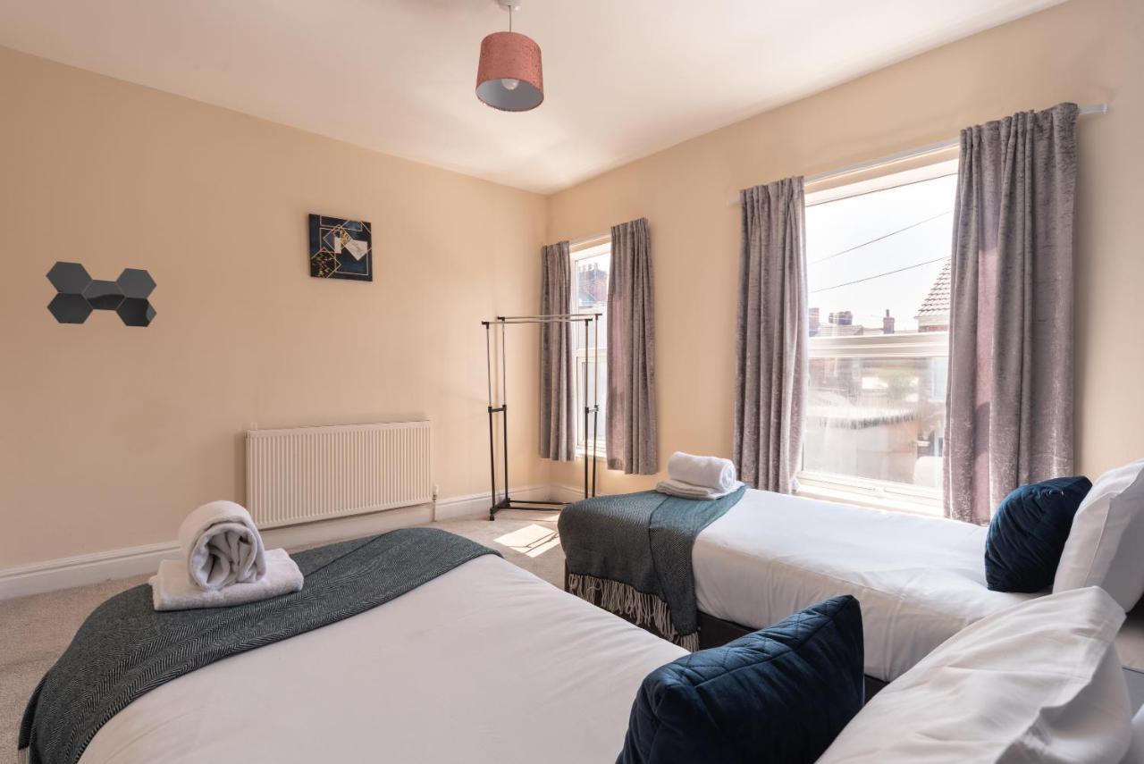 3 Bedroom-5 Beds Newland Ave King'S Palace Leisure-Contractor-Heart Of Hull Amenities Кінгстон-апон-Галл Екстер'єр фото