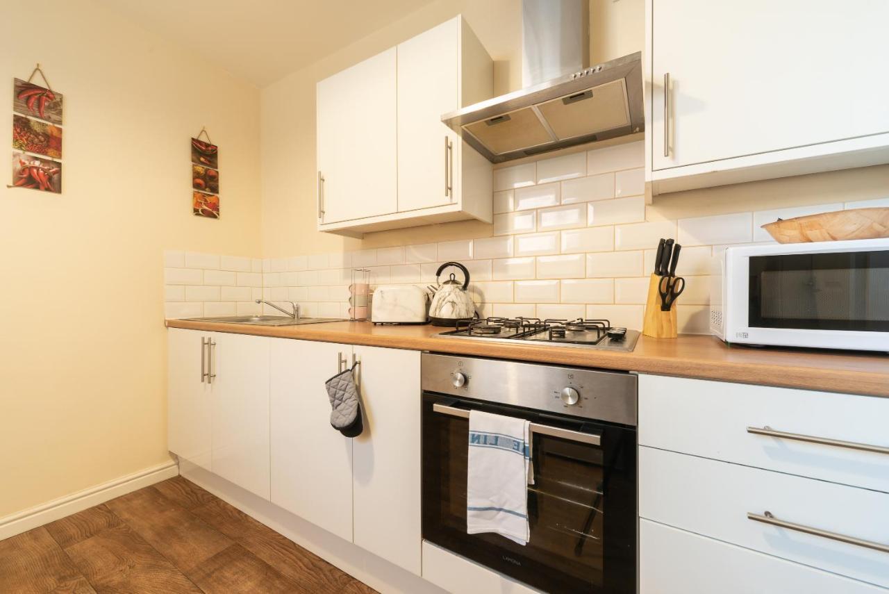 3 Bedroom-5 Beds Newland Ave King'S Palace Leisure-Contractor-Heart Of Hull Amenities Кінгстон-апон-Галл Екстер'єр фото